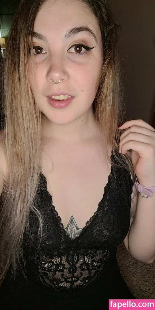 mara_elysse Onlyfans Photo Gallery 