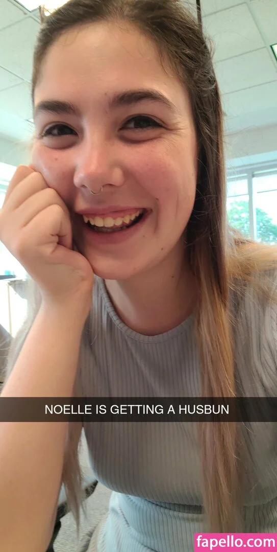 mara_elysse Onlyfans Photo Gallery 