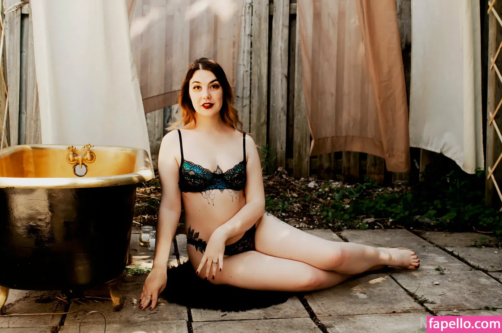 mara_elysse Onlyfans Photo Gallery 