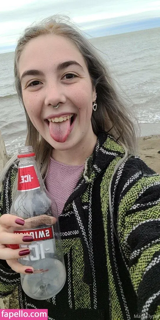 mara_elysse Onlyfans Photo Gallery 