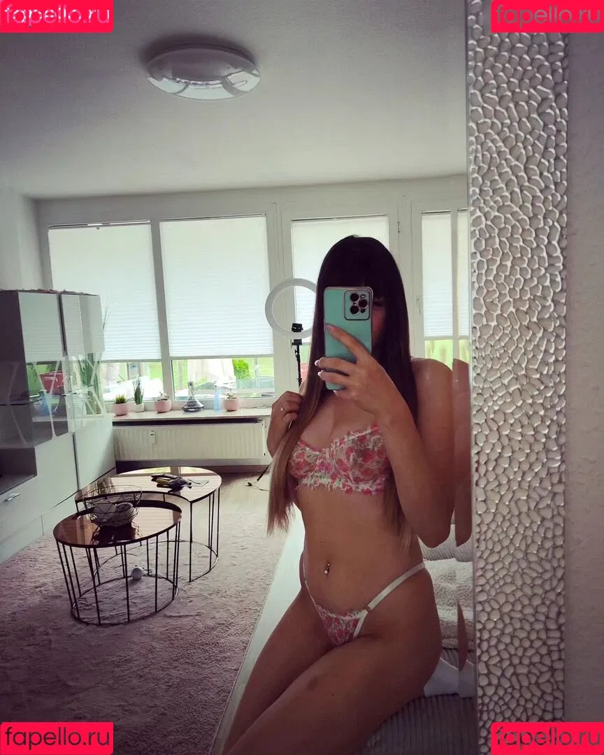 Lizzygoennt Onlyfans Photo Gallery 