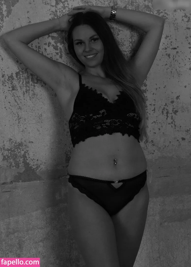 Lizzygoennt Onlyfans Photo Gallery 