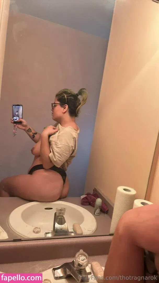 thotragnarok Onlyfans Photo Gallery 