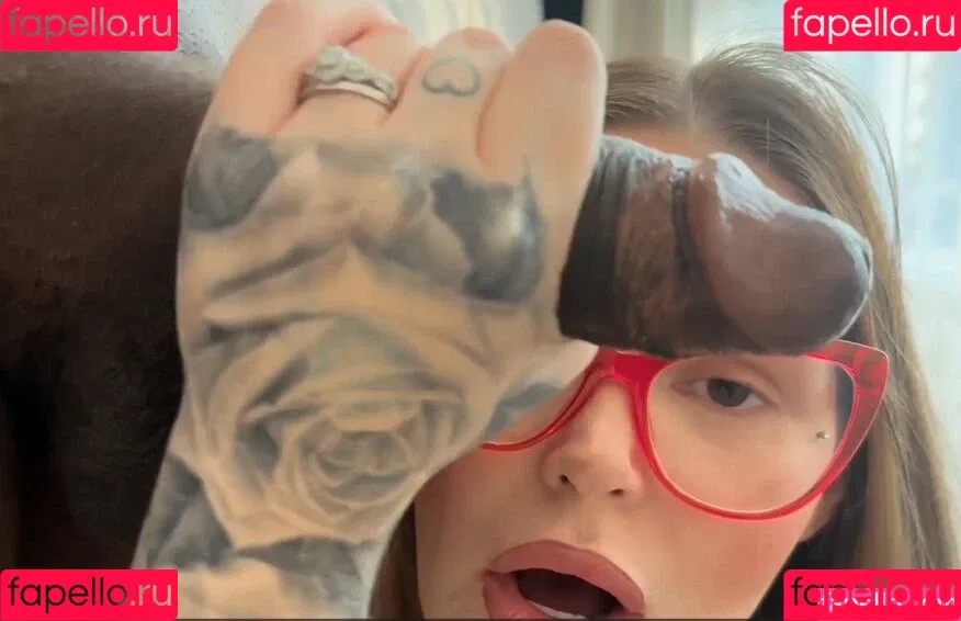 Thegiftoftaylor Onlyfans Photo Gallery 