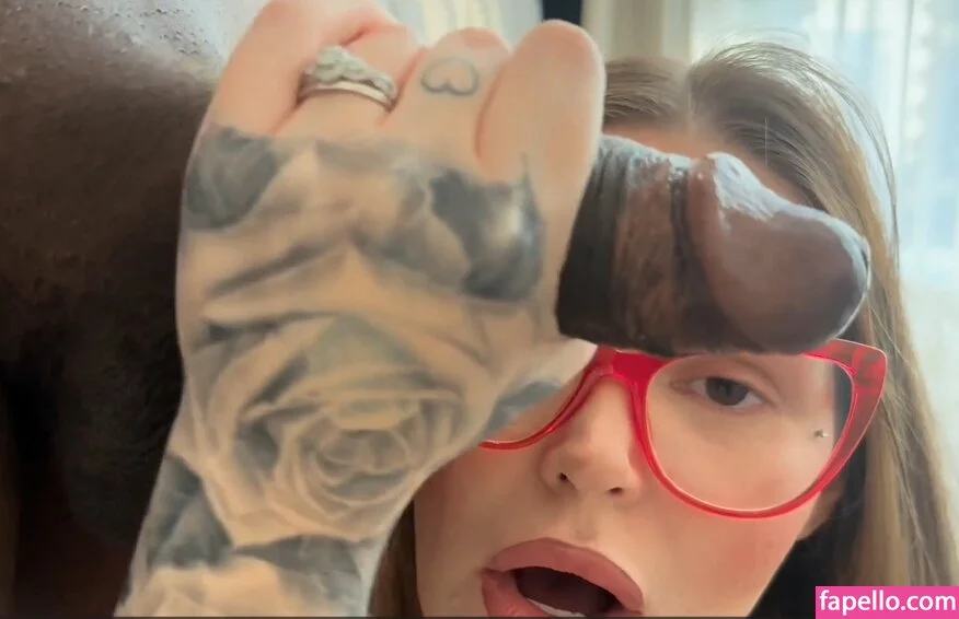 Thegiftoftaylor Onlyfans Photo Gallery 