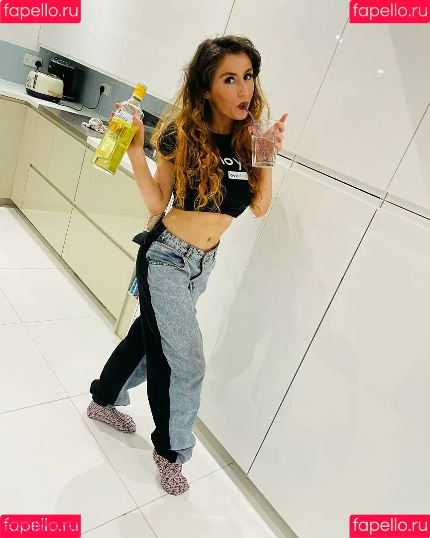 Rachell Briggs Onlyfans Photo Gallery 