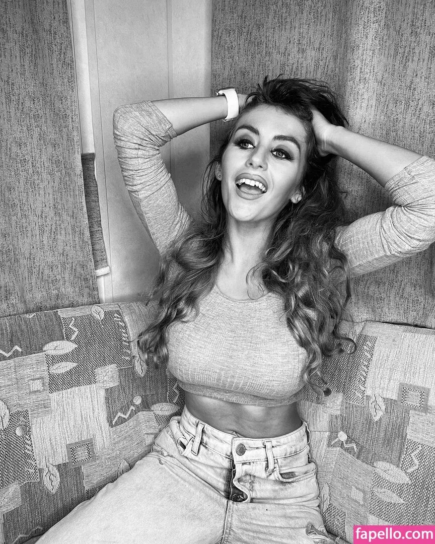 Rachell Briggs Onlyfans Photo Gallery 