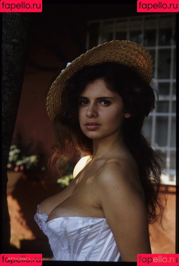 Debora Caprioglio Onlyfans Photo Gallery 