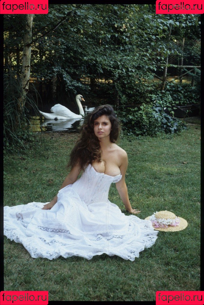 Debora Caprioglio Onlyfans Photo Gallery 