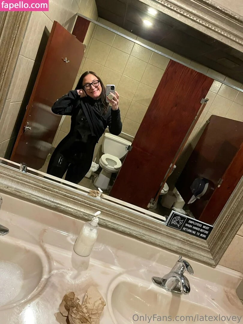 latexlovey Onlyfans Photo Gallery 