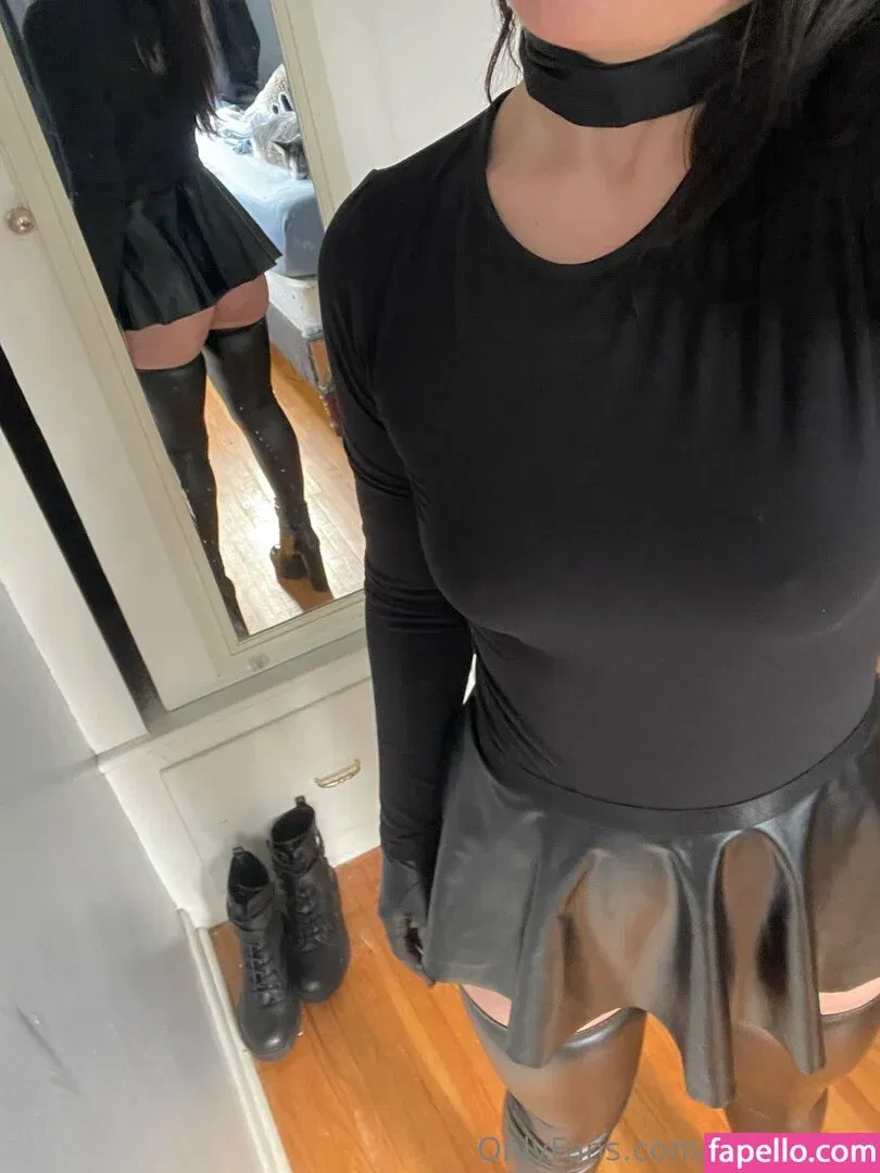 latexlovey Onlyfans Photo Gallery 