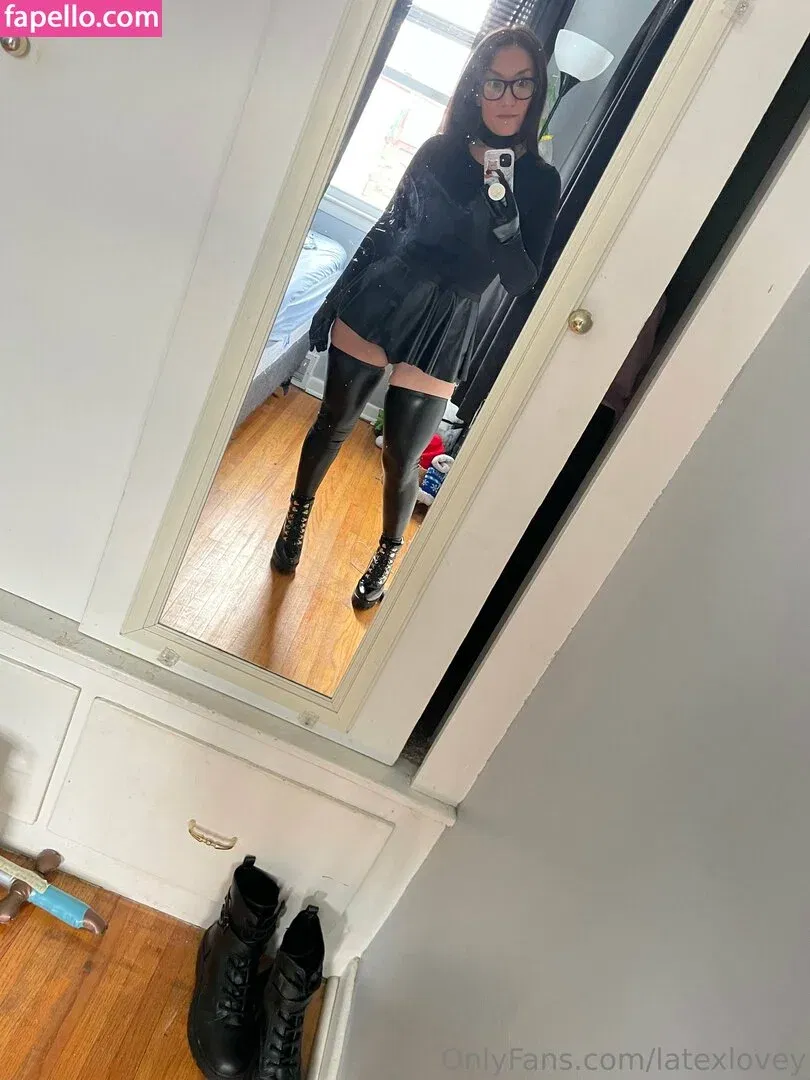 latexlovey Onlyfans Photo Gallery 