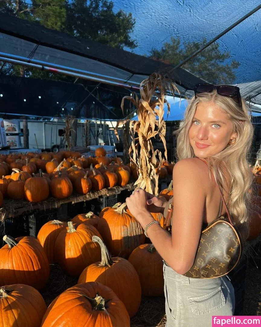 Lauren Snyder Onlyfans Photo Gallery 