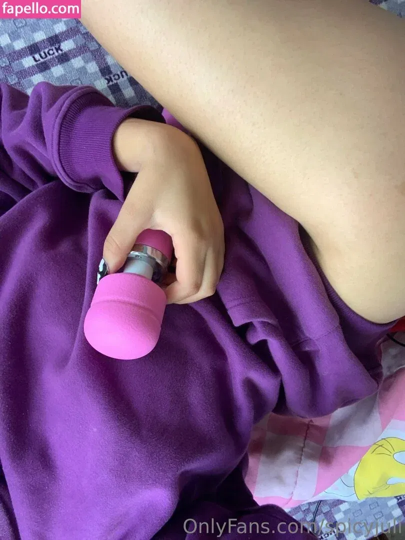 spicyjuli Onlyfans Photo Gallery 