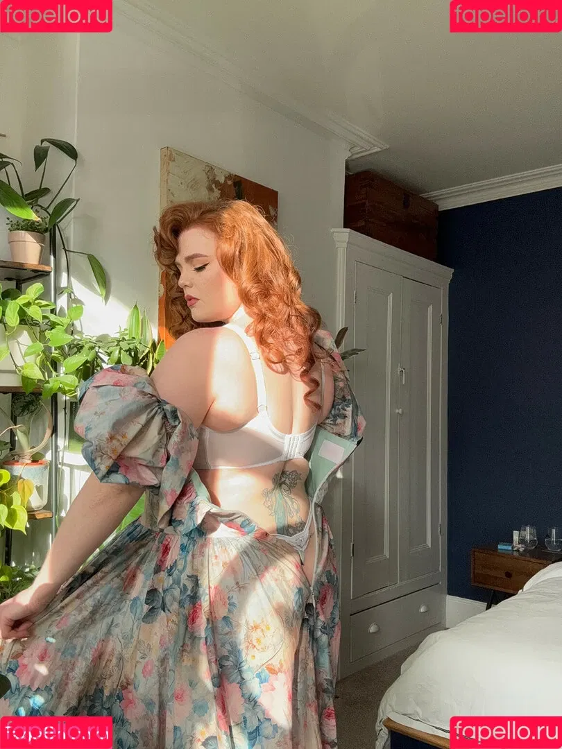 MissDeadlyRed Onlyfans Photo Gallery 