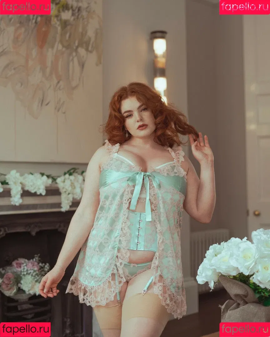 MissDeadlyRed Onlyfans Photo Gallery 