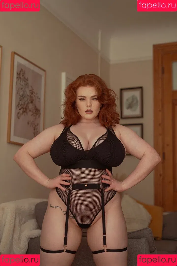 MissDeadlyRed Onlyfans Photo Gallery 