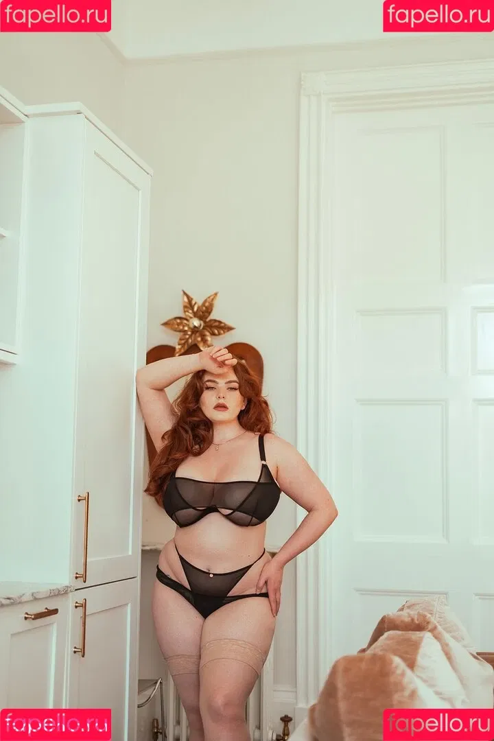 MissDeadlyRed Onlyfans Photo Gallery 