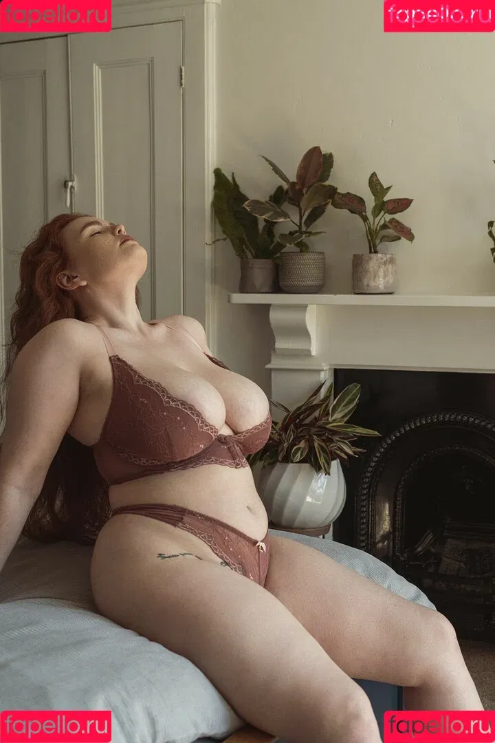 MissDeadlyRed Onlyfans Photo Gallery 