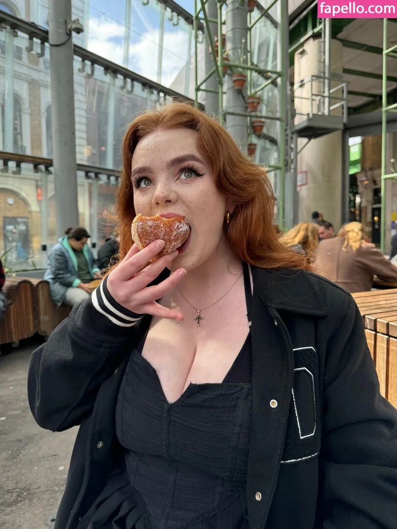 MissDeadlyRed Onlyfans Photo Gallery 