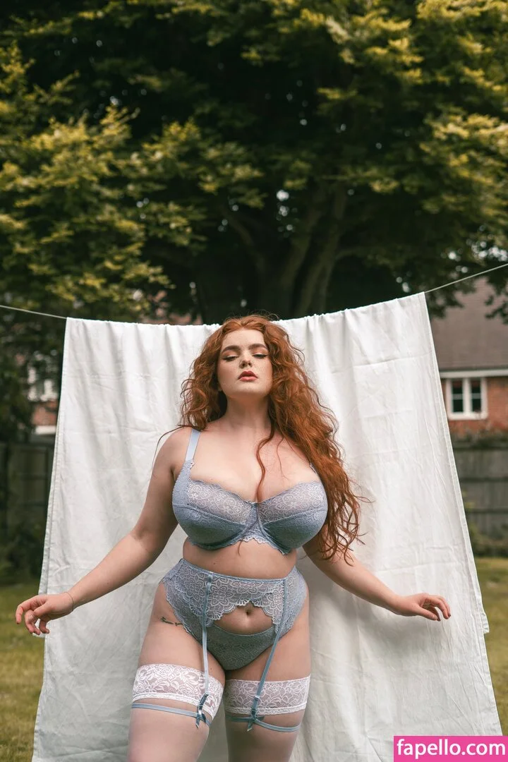 MissDeadlyRed Onlyfans Photo Gallery 