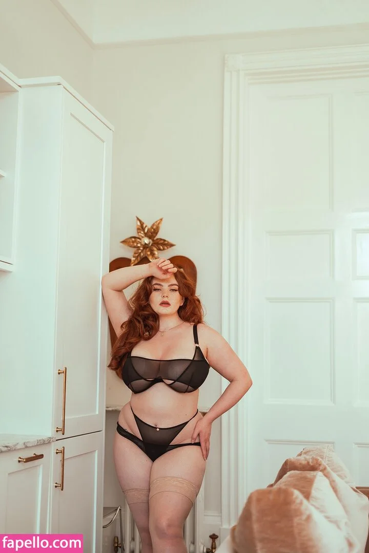 MissDeadlyRed Onlyfans Photo Gallery 