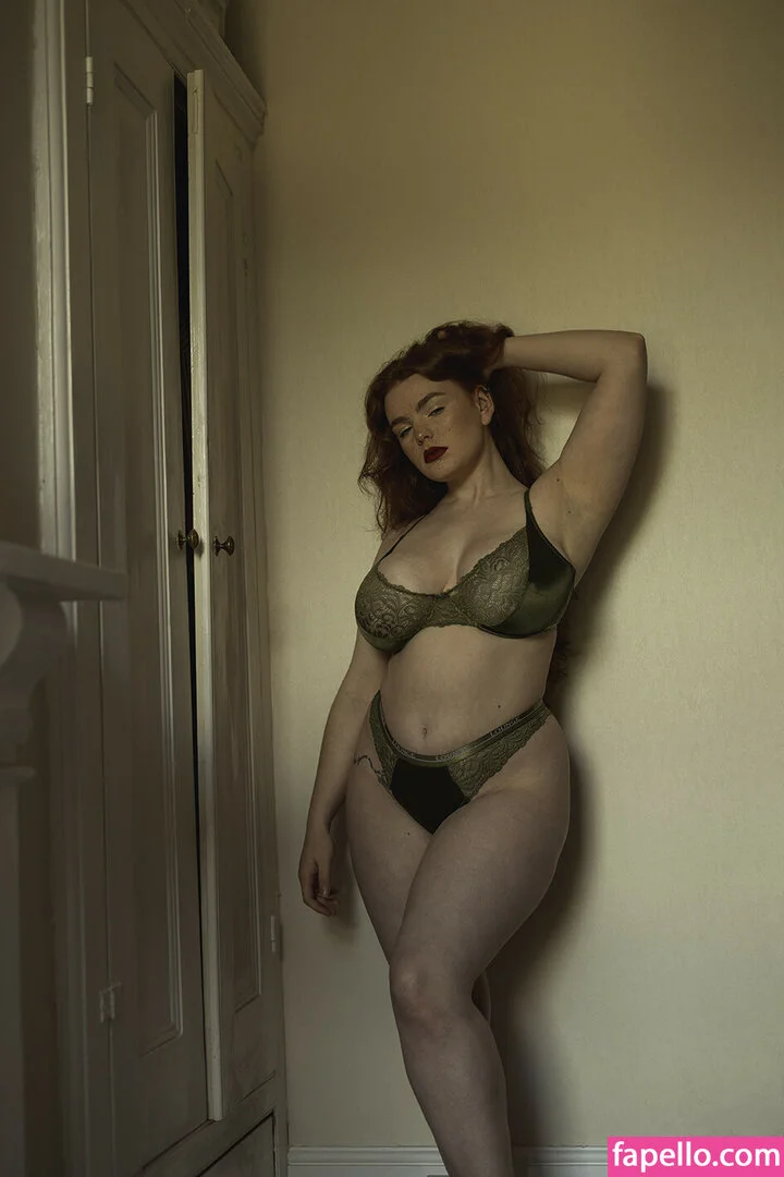 MissDeadlyRed Onlyfans Photo Gallery 