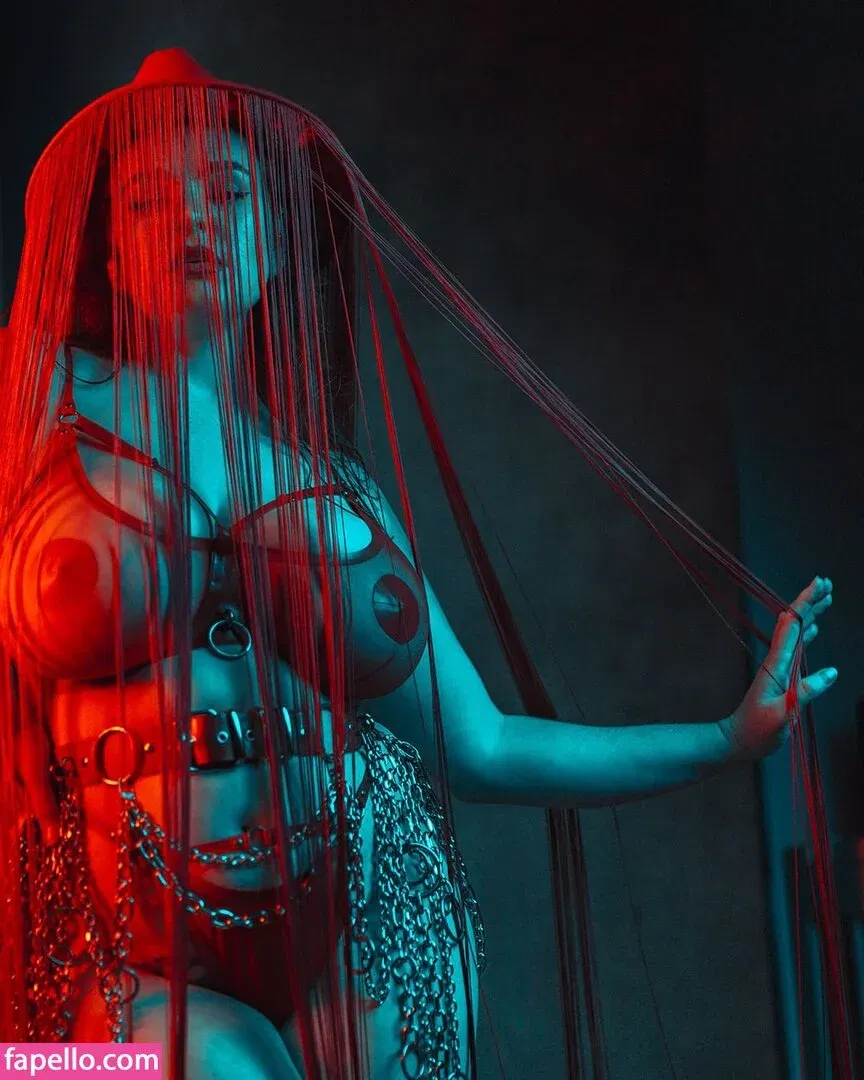 MissDeadlyRed Onlyfans Photo Gallery 