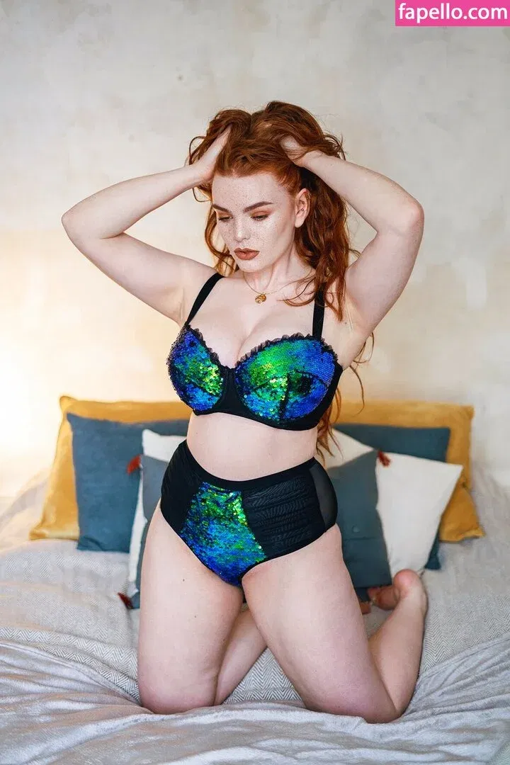 MissDeadlyRed Onlyfans Photo Gallery 