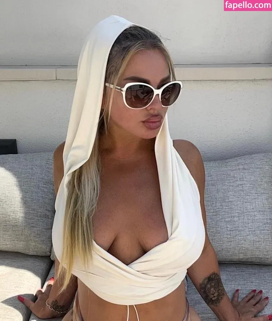 Sylvia Helminger Onlyfans Photo Gallery 