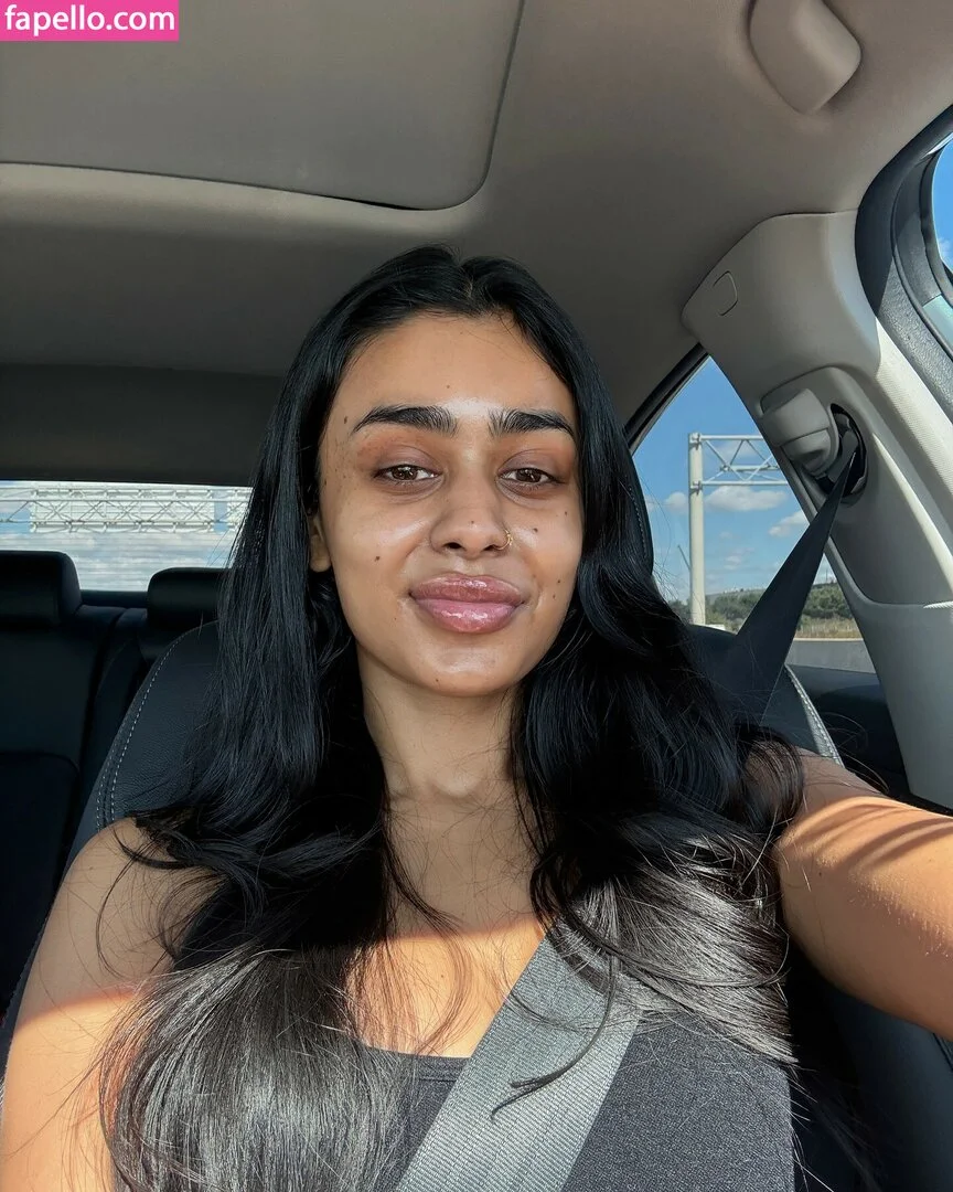 Diya Pandey Onlyfans Photo Gallery 