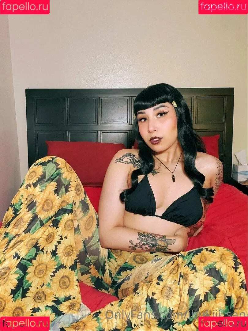 ibukiii_san Onlyfans Photo Gallery 