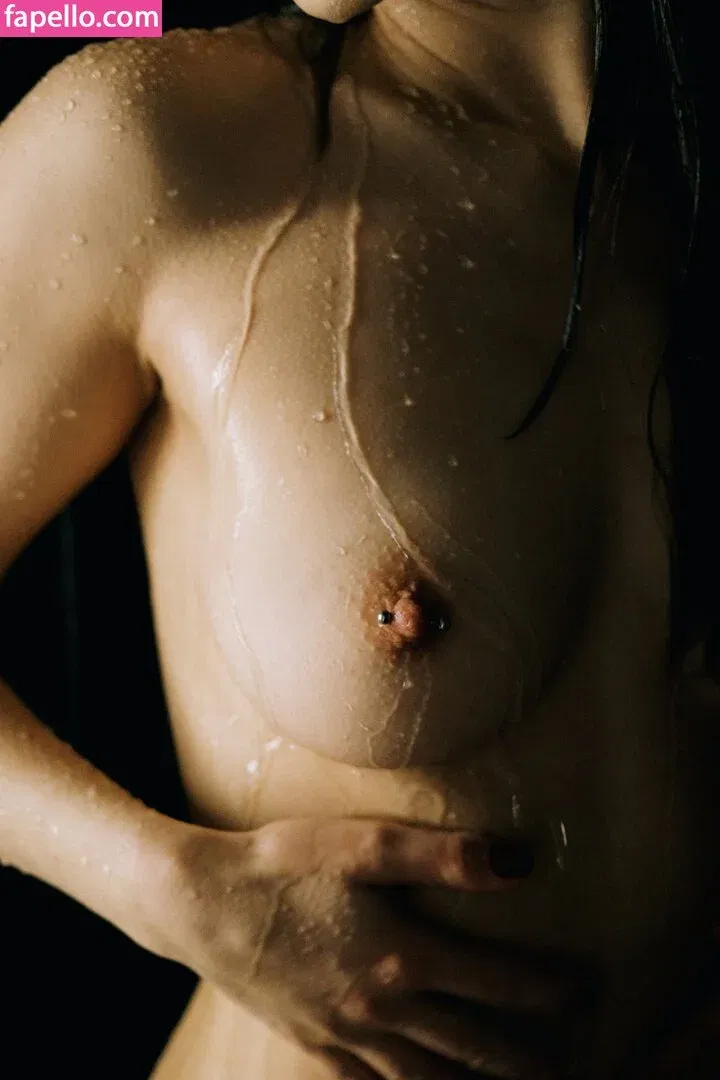 Dasha Darbandi Onlyfans Photo Gallery 