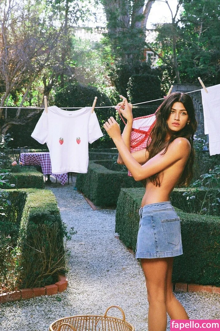 Meeya Dugied Onlyfans Photo Gallery 