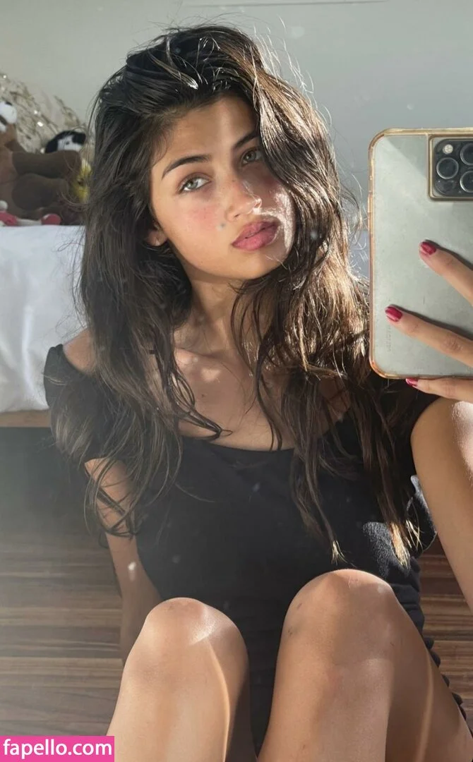 Meeya Dugied Onlyfans Photo Gallery 