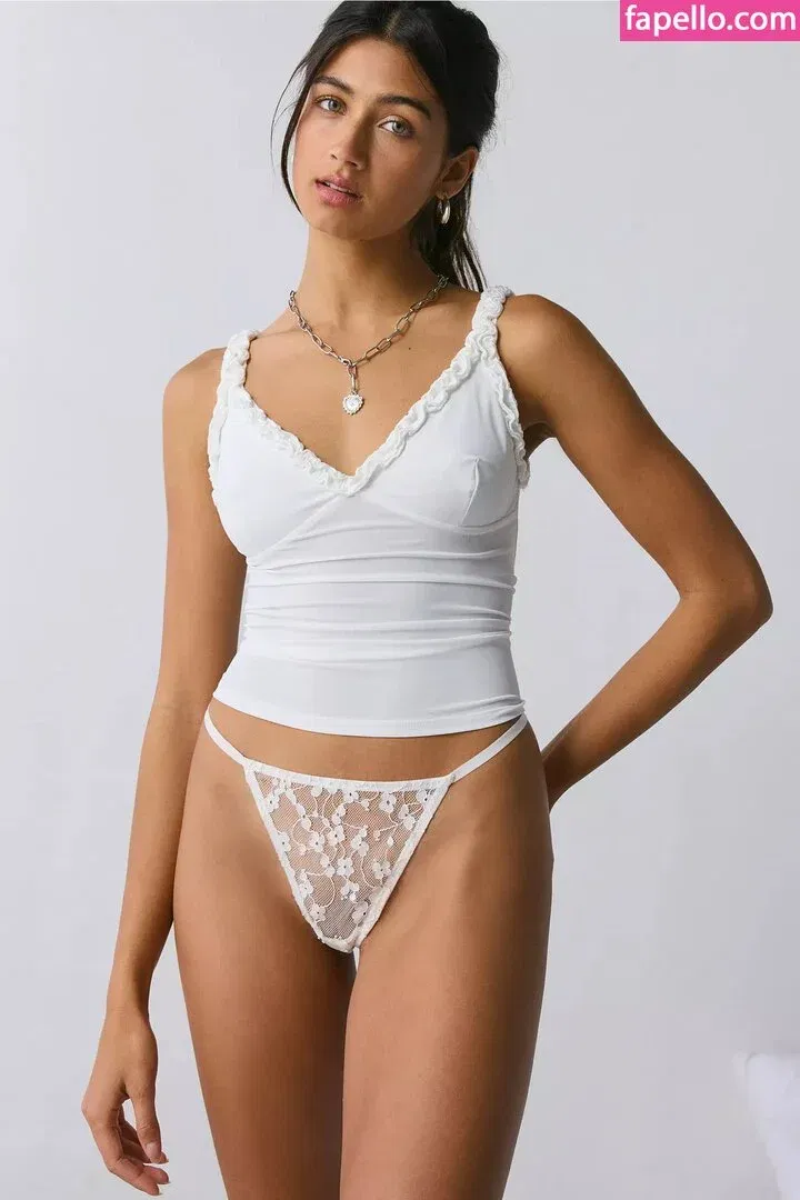 Meeya Dugied Onlyfans Photo Gallery 