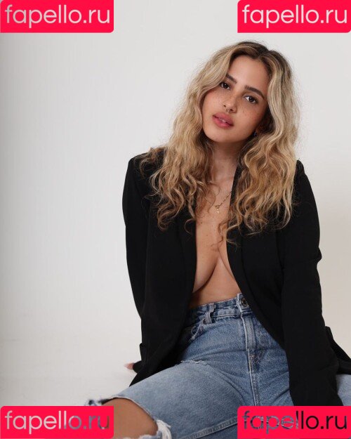 Noya Borba Onlyfans Photo Gallery 