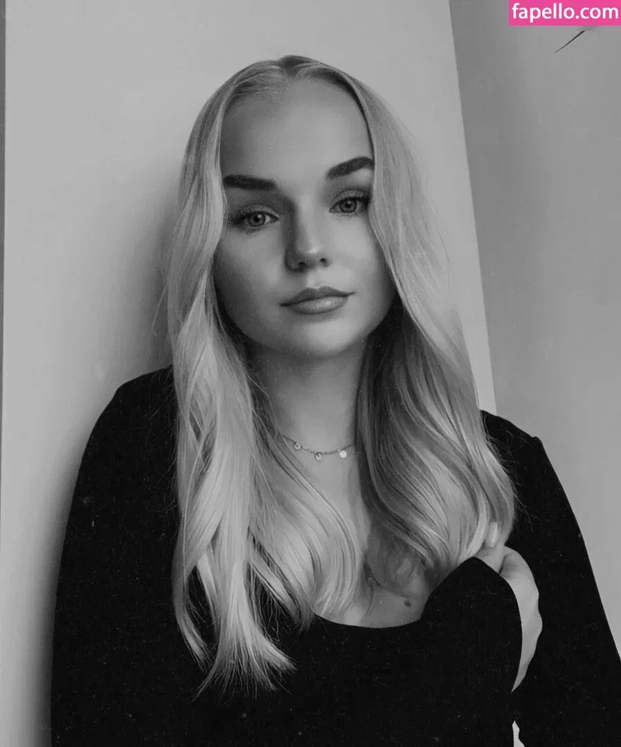 Fiona Kaiser Onlyfans Photo Gallery 