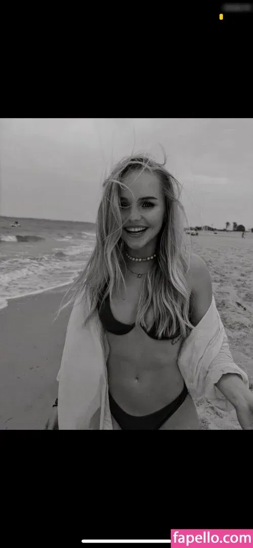 Fiona Kaiser Onlyfans Photo Gallery 