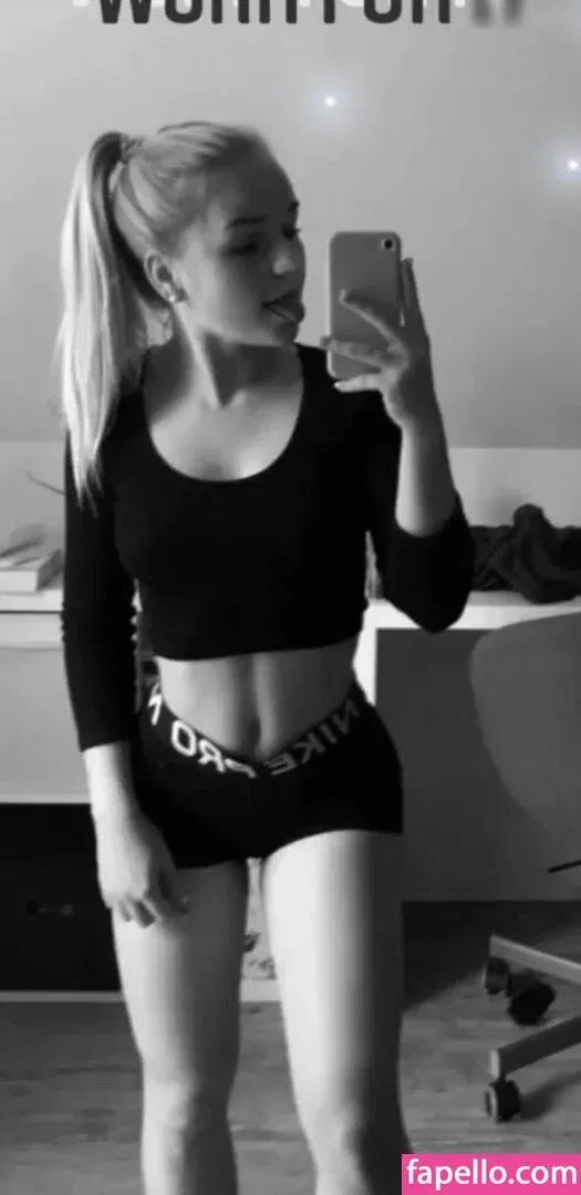 Fiona Kaiser Onlyfans Photo Gallery 