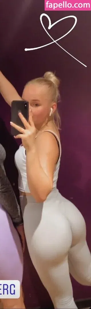 Fiona Kaiser Onlyfans Photo Gallery 