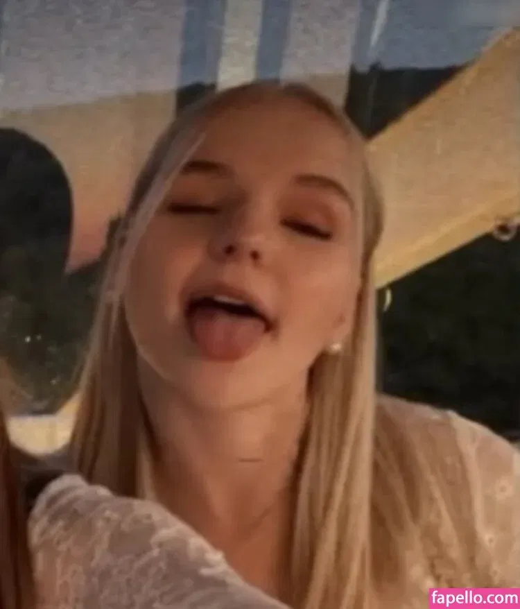 Fiona Kaiser Onlyfans Photo Gallery 