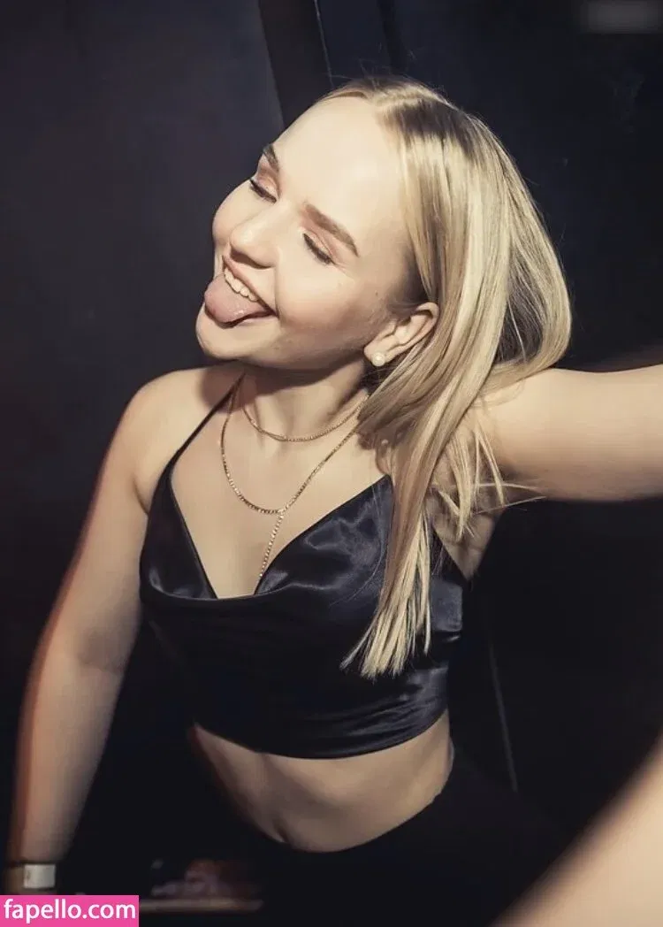 Fiona Kaiser Onlyfans Photo Gallery 