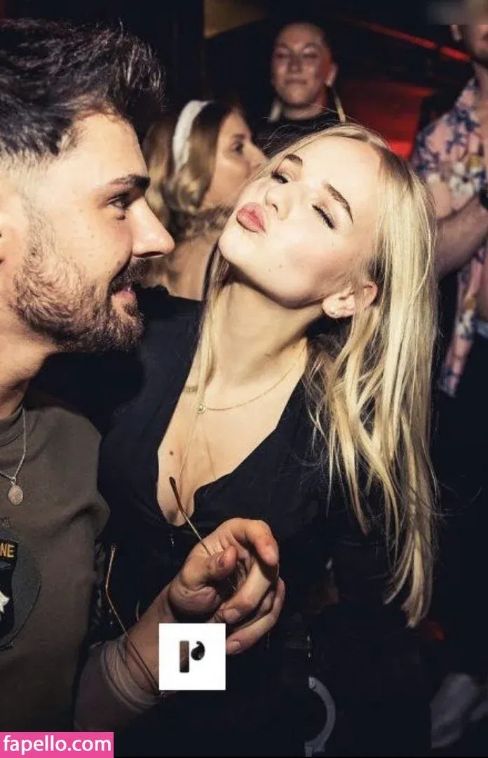 Fiona Kaiser Onlyfans Photo Gallery 