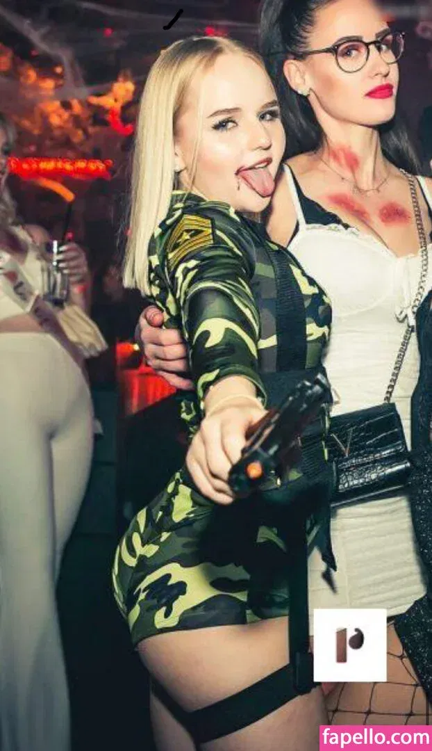 Fiona Kaiser Onlyfans Photo Gallery 