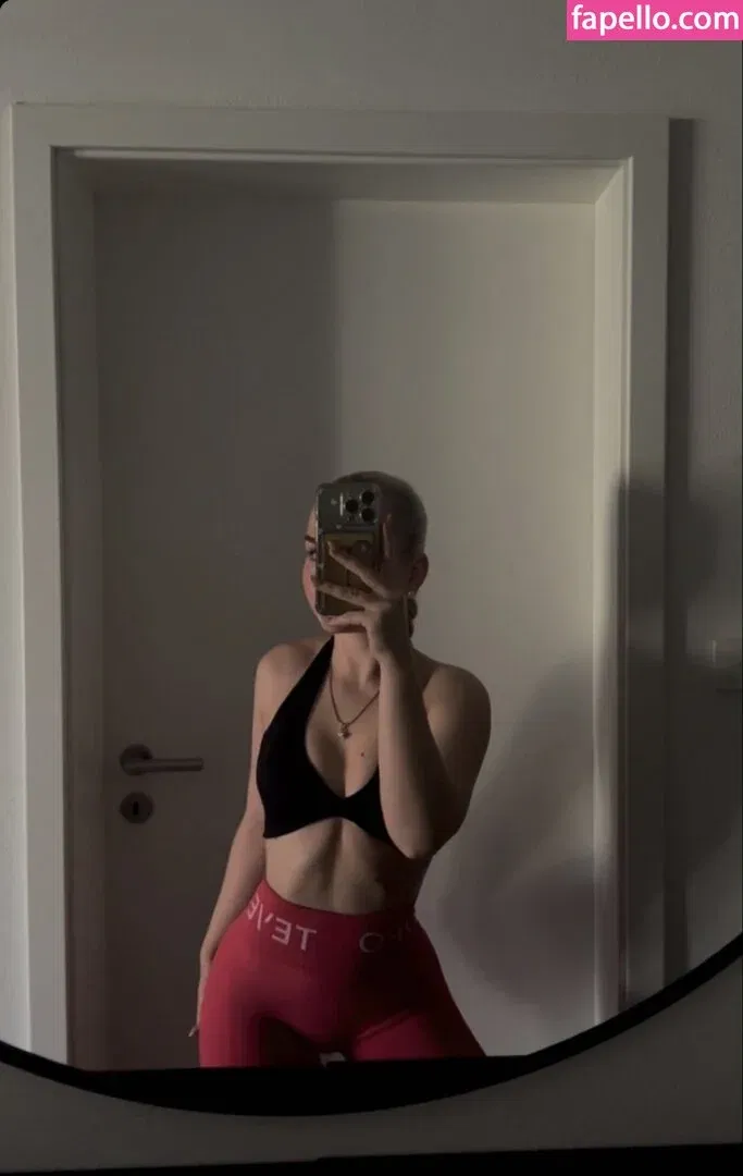 Fiona Kaiser Onlyfans Photo Gallery 