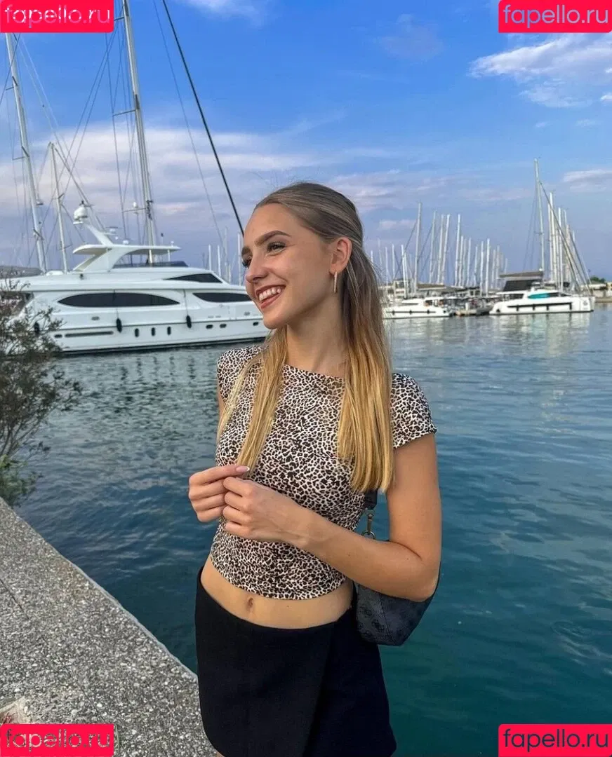 Crazy Chantii Onlyfans Photo Gallery 