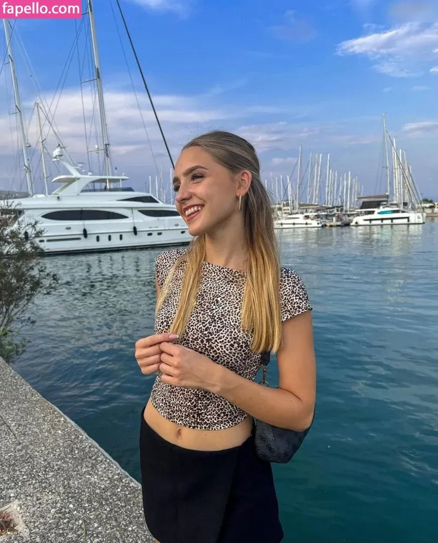 Crazy Chantii Onlyfans Photo Gallery 