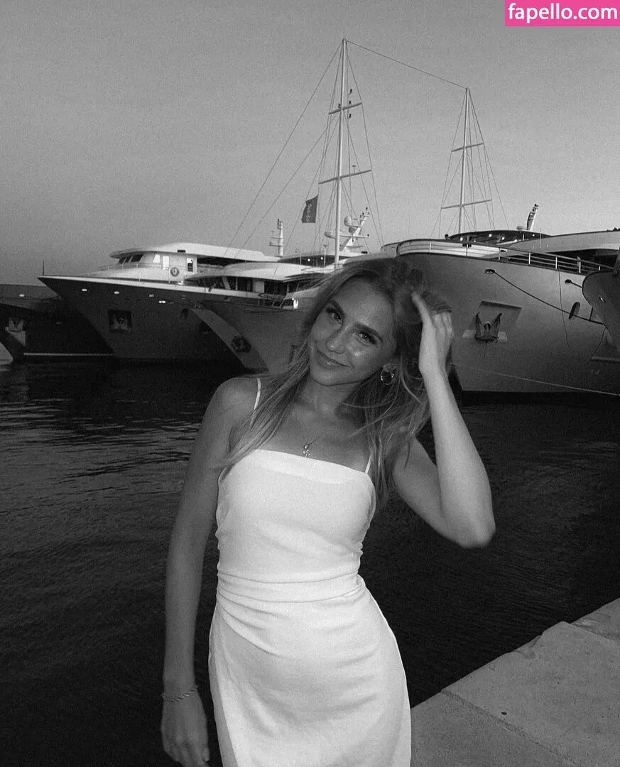 Crazy Chantii Onlyfans Photo Gallery 