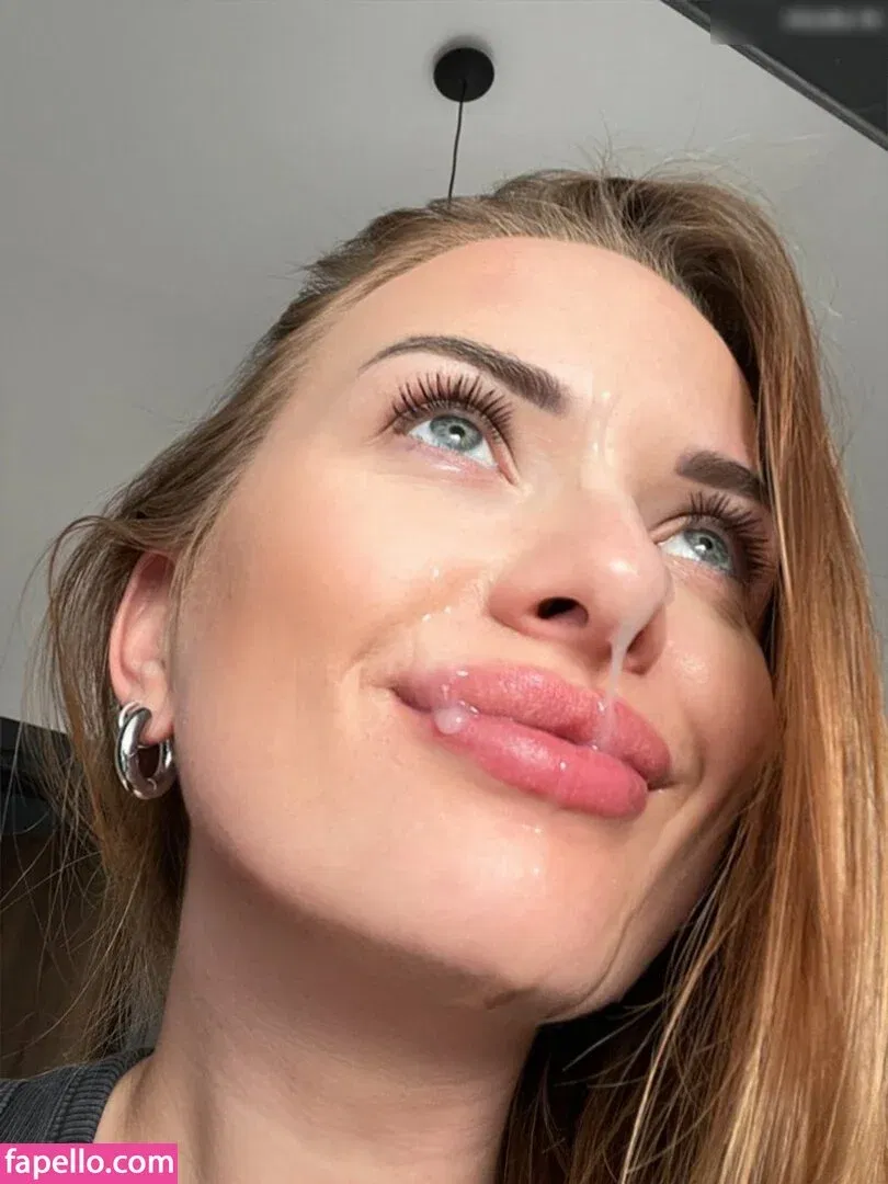 Elena Rebelle Onlyfans Photo Gallery 